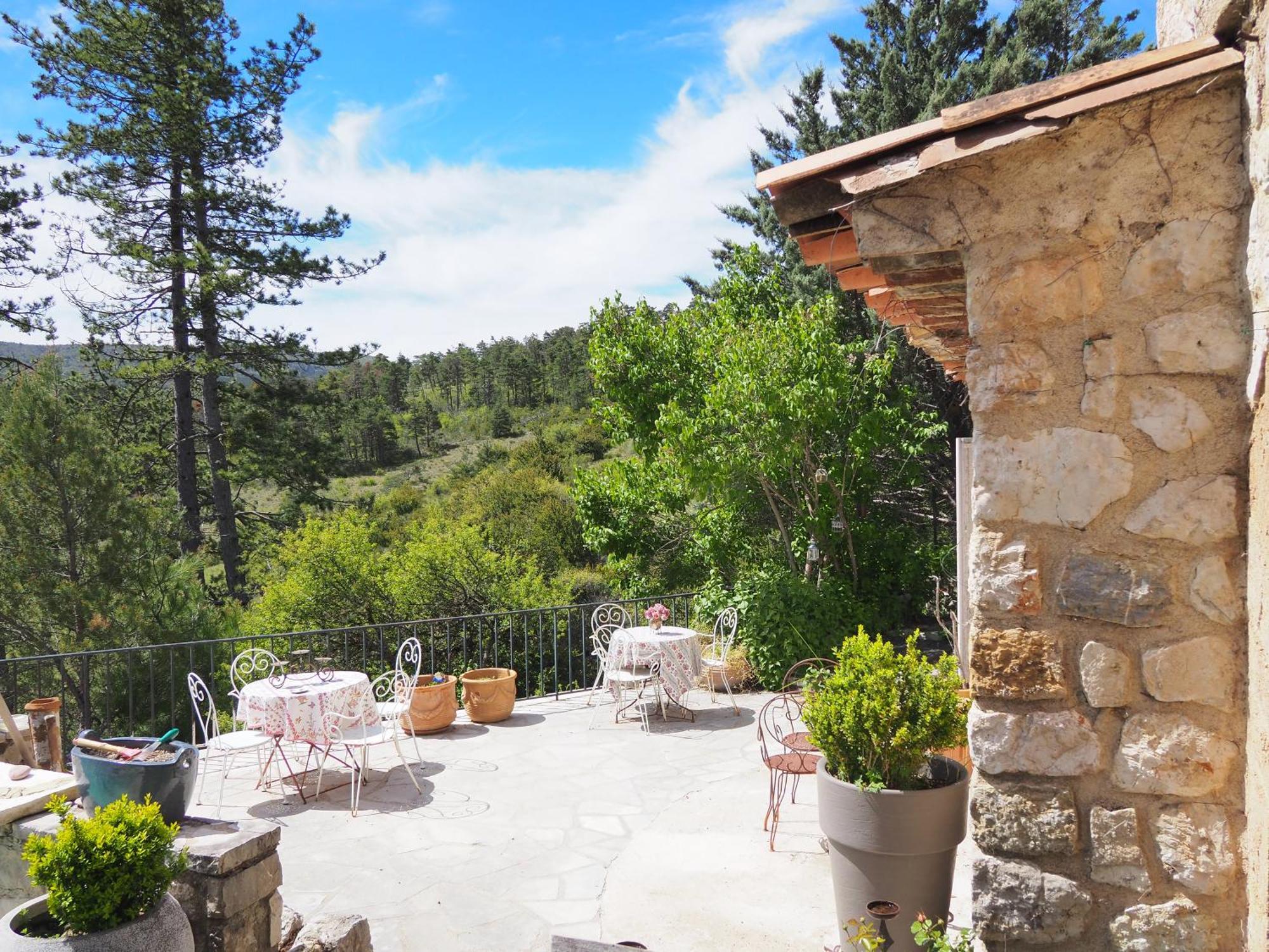 Chambre Familiale Avec Terrasse Aux Portes Du Verdon Trigance Exterior foto