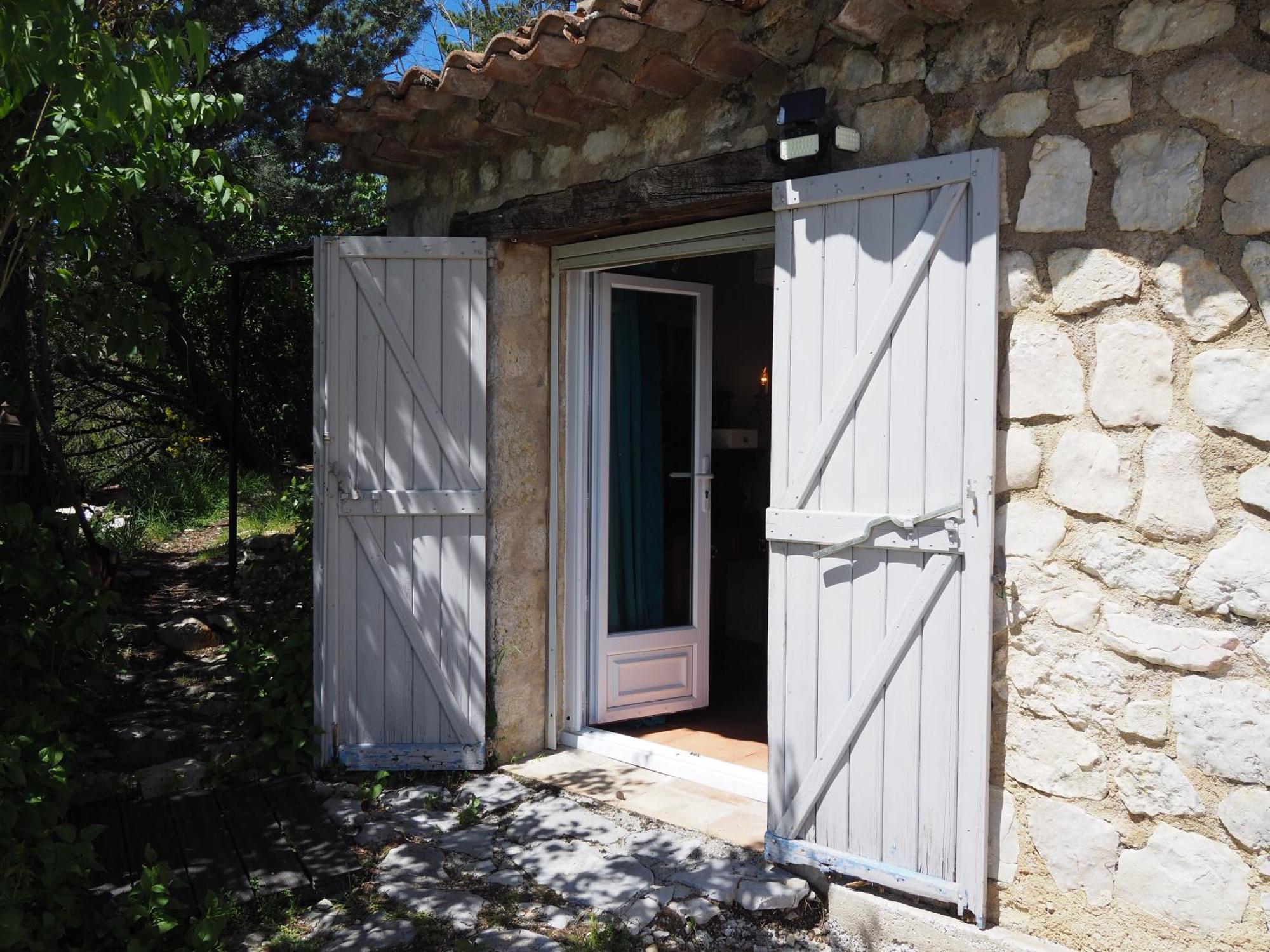 Chambre Familiale Avec Terrasse Aux Portes Du Verdon Trigance Exterior foto
